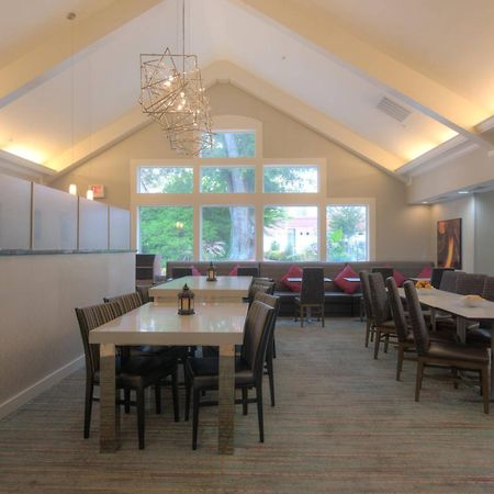 姆布里霍姆 亚特兰大巴克黑德/莱诺克斯原住客栈酒店 外观 照片